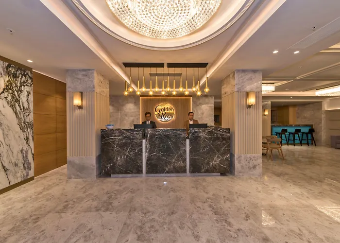 Jacuzzi hotel: Golden Royal Hotel & Spa