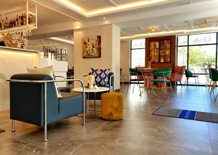 Hotel Oasis